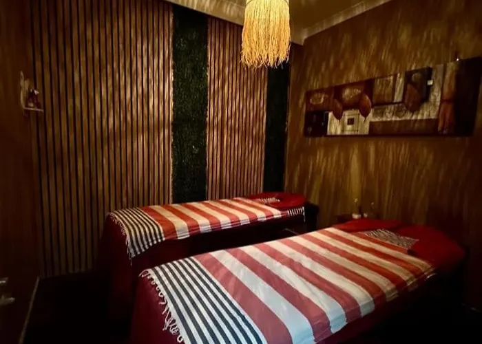 Lycian Center 호텔 *